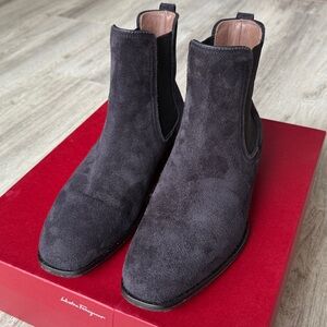 Ferragamo Black Dark Navy Nero Suede Darien Chelsea Boots, Men’s 6.5